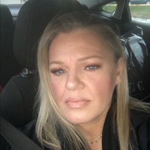 Meet your Posher, Lynn